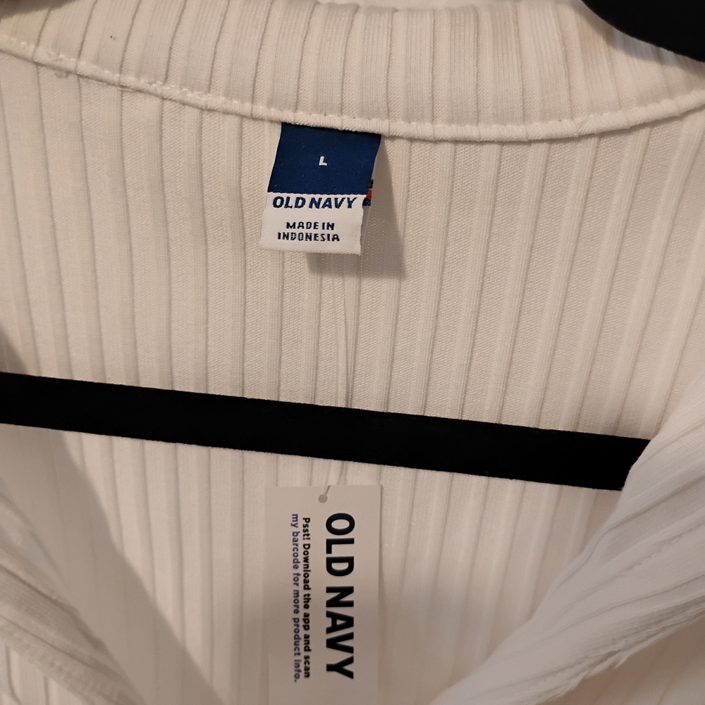 NWT Old Navy White Ribbed Short Sleeve Polo Shirt Preppy Size L - Picture 2 of 4